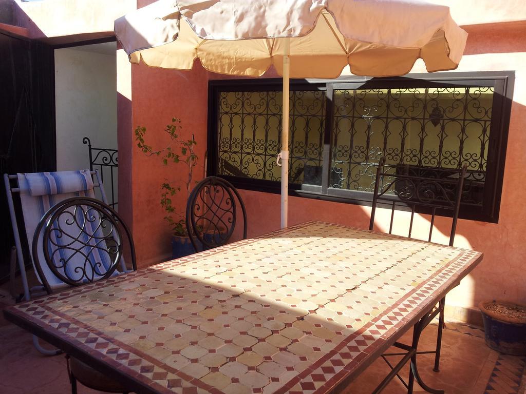 Riad Les Portes De La Medina Маракеш Екстериор снимка