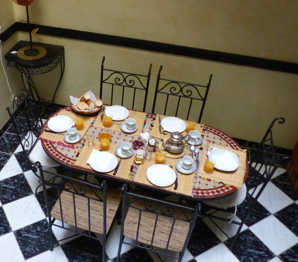 Riad Les Portes De La Medina Маракеш Екстериор снимка