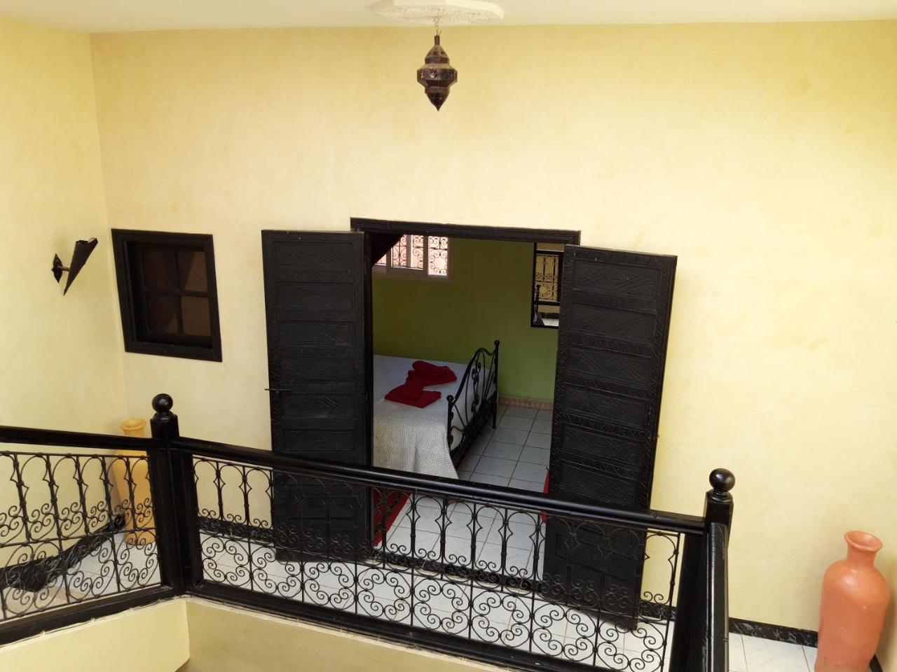 Riad Les Portes De La Medina Маракеш Екстериор снимка
